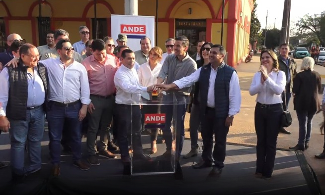 ANDE inauguró obras de refuerzo del sistema de iluminación pública de la ciudad de Caazapá